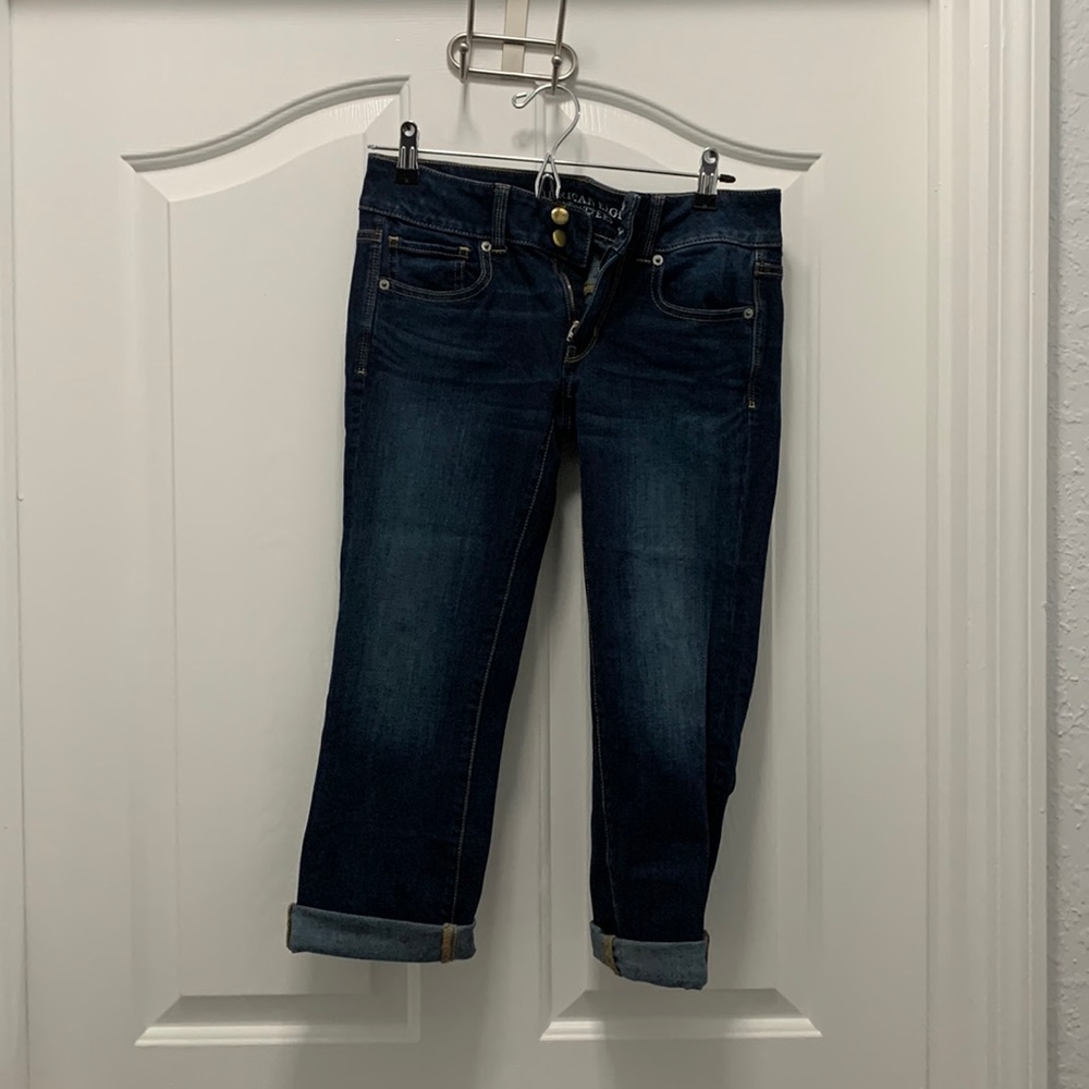 American eagle cropped artist style jeans